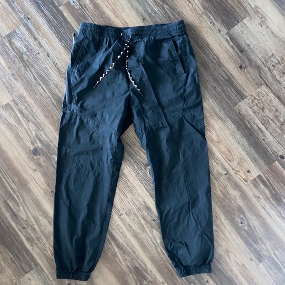 American Eagle Outfitters Other - American Eagle Outfitters Men’s Black Flex Joggers Size Medium